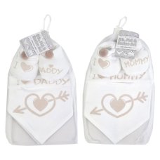 HBB258-BI: Biscuit Bib, Hat & Bootee Set